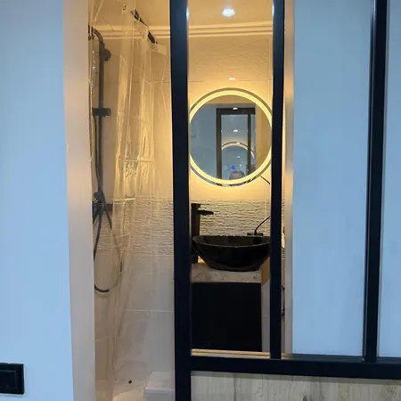 The13th Apartment Rueil-Malmaison