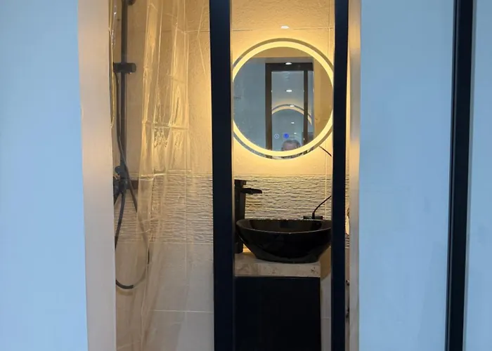 The13th Apartament Rueil-Malmaison